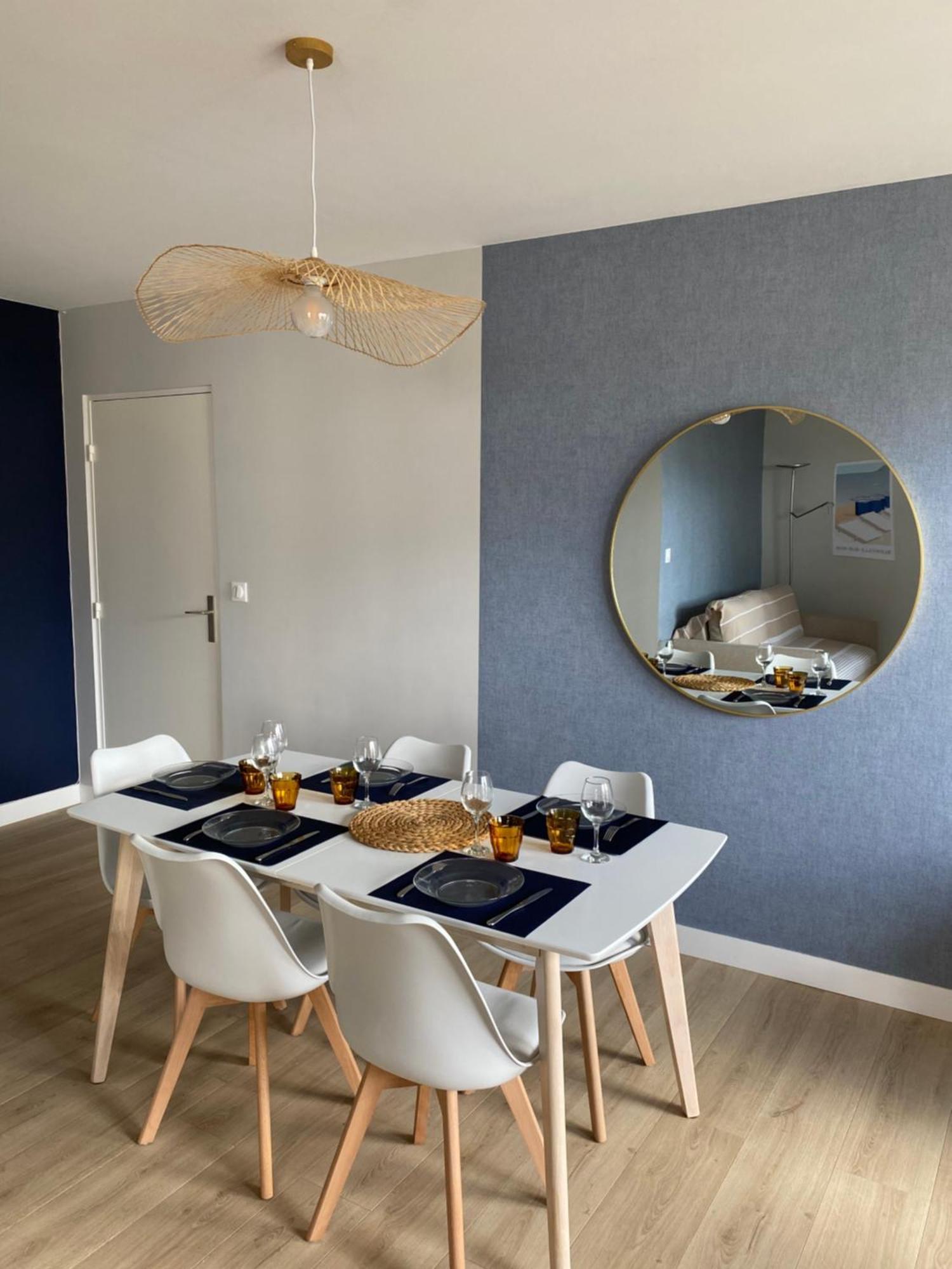 Appartement 65M2 Avec Balcon Vues Partielles Mer A 150M De La Plage Et Centre, Wifi Et Parking Prive Blonville-sur-Mer Exterior foto