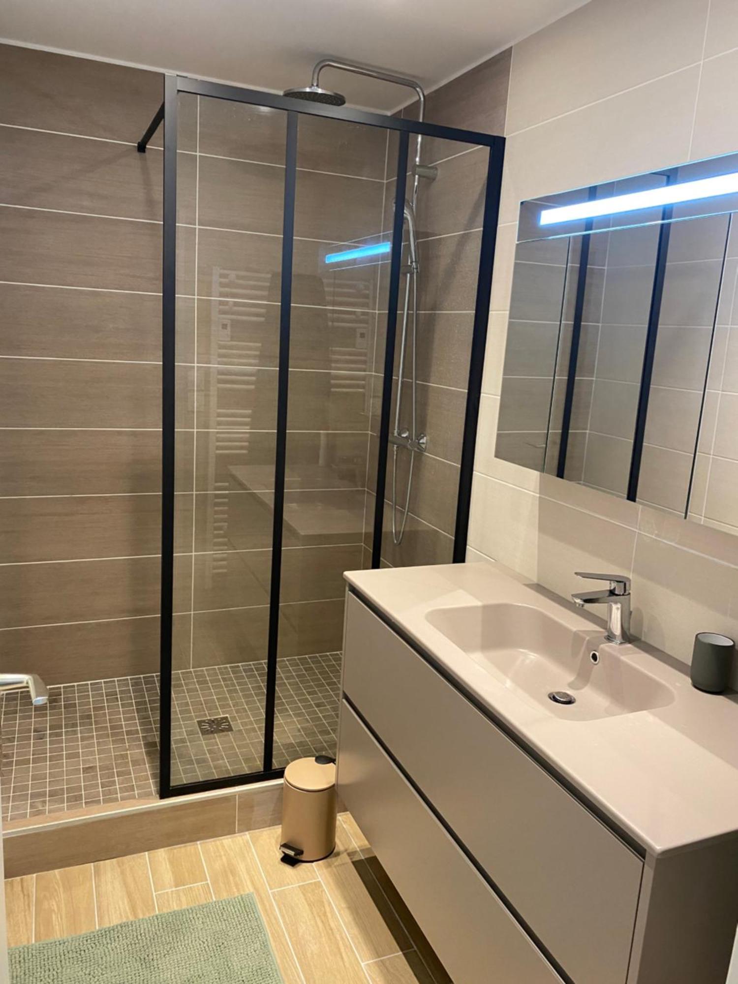 Appartement 65M2 Avec Balcon Vues Partielles Mer A 150M De La Plage Et Centre, Wifi Et Parking Prive Blonville-sur-Mer Exterior foto